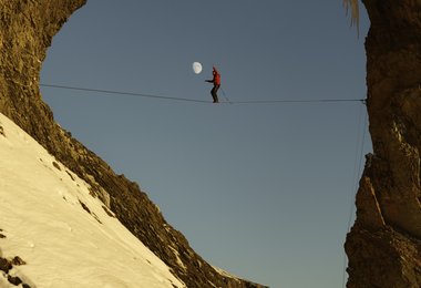Stephan Siegrist im Martinsloch (c) Stefan Schlumpf