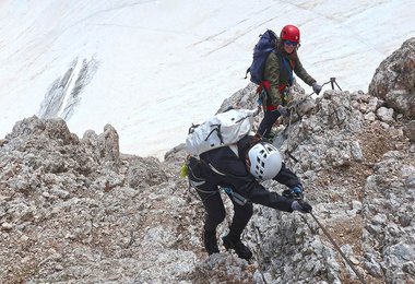 Auch kurze Felspassagen klettert man mit dem Peak 12 STL Steigeisen wirklich gut.