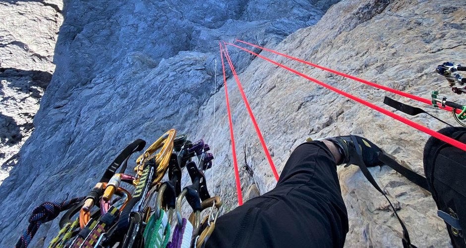 Simon Gielt bei der Erstbegehung von "Die Auslese", 600 m, 9 am Peitlerkofel (c) Simon Gietl