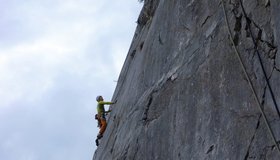 3. Seillänge am überkletterten Standplatz nach dem Pendler (8).