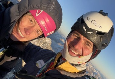 Ines Papert und Simon Gietel am Gipfel des Wildgalls