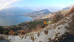 Schöner Standplatz auf der 1. Rampe - Vent da Mont - Scivolo delle Marocche