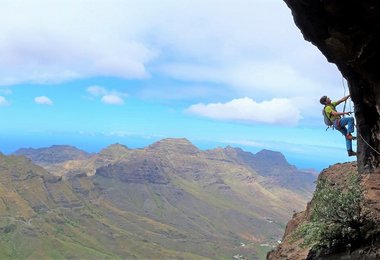 Klettersteiggehen auf Gran Canaria, hier FERRATA AMOR COCODRILO