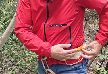 Die elastische Hillclimb Jacke bietet viel Bewegungsfreiheit.