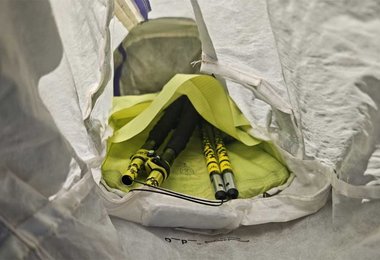 Der Laser ADJ Stock von Camp lässt sich gut im Rucksack verstauen