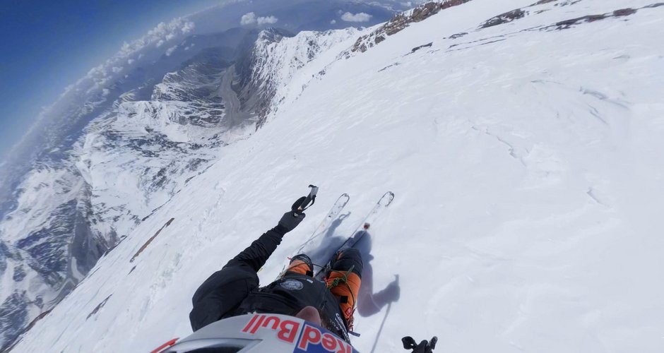 Andrzej Bargiel gelingt erste durchgehende Skiabfahrt vom Nanga Parbat (c) Bartłomiej Pawlikowski / Red Bull Content Pool