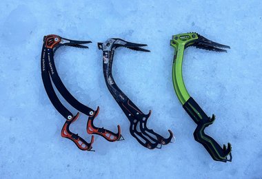 Optisch eher in Richtung Petzl Nomic - Camp X-Dream, Petzl Nomic, Edelrid Rage 2