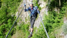 Auf der Seilbrücke