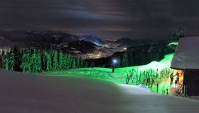 Auch am Abend und in der Nacht ist die Tour wegen der Hütte ein beliebter Anlaufpunkt.