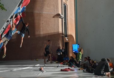 Bouldern (c) bergsteigen.com