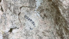 Routennamen sind gut angeschrieben