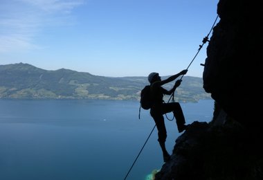 Attersee-Klettersteig auf den Mahdlgupf 