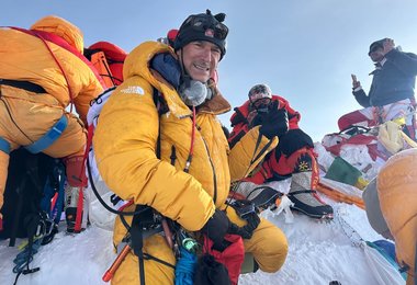 Vorstand des Bergführerverbandes Herbert Wolf am EVEREST als Bergführer