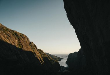 Connor Herson klettert „Recovery Drink“ (5.14c/8c+) (c) Christian Adam