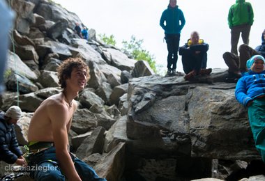  Adam Ondra in Move 9b/+ (c) Claudia Ziegler