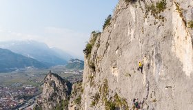 Opera Buffa / Monte Colodri, Arco, EB von Alessandro Beber und Matteo Pavana 