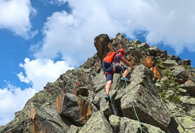 Beim Granitklettern mit dem Swift Protect Pro Dry