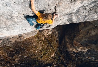 Mich Kemeter bei seiner Free-Solo-Begehung von Old Inn, 8b (c) Merlin Essl / Merlinoutdoorphotography.com