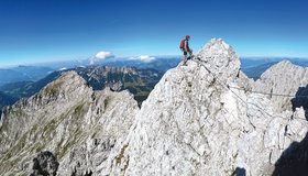 Auf dem Grat unterhalb der Ellmauer Halt - Kaiserschützensteig Klettersteig