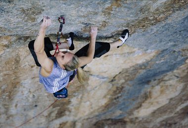 Janja Garnbret Bibliographie (9b+) Céüse © Jessica Glassberg/Red Bull Content Pool