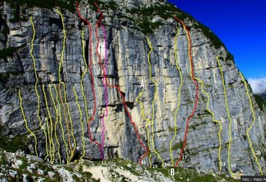 Die Ostwand des Monte Bila Pec mit der Il cappello della Strenga (Nr. B) (c) Peter Podgornik