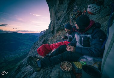 Simon Welfringer und Nils Favre in der Route Paciencia - Eiger Nordwand (c) Damien Largeron / Millet