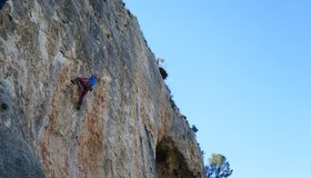 In der Route "Manguarrain", 7a im Sektor Cueva Pechina