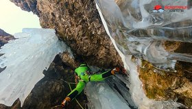 die vierte Seillänge bei wenig Eis.