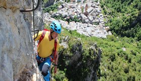 Viele Tritte, aber lockeres Sicherungsseil (c) Walter Laserer