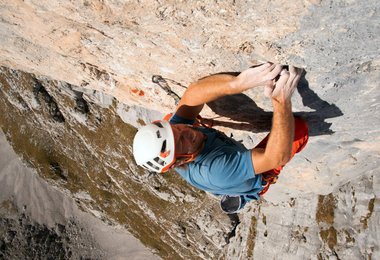 Guido in der 4. Seillänge (c) Max Berger/Petzl Austria