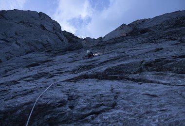 In der Route DüDaDo im Nirgendwo -Scheideggwetterhorn © John Thornton 