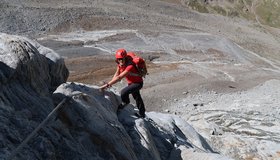 Kurz vor dem Ausstieg- die Felsen werden runder (Gletscherschliff).