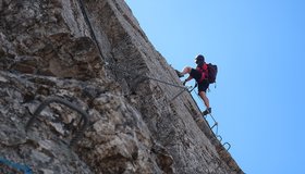 Die steile, aber einfache Gipfelwand - Haymon Klettersteig - Reither Spitze