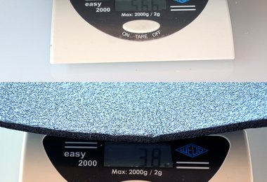 Oben der Rucksack komplett (566 Gramm), die Schaumatte wiegt 38 Gramm (wenn die jemand raus nehmen willl...) - Trad Zero 24 von Ortovox