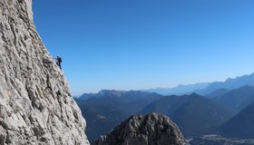 Wie im Bilderbuch - an den Platten im oberen Teil der Route "Lechtal Blick".