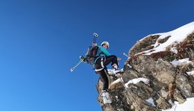 Immer wieder kurze, aber recht knackige Steilstufen.