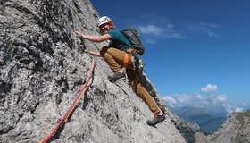 Beginn der 3ten Seillänge - Klaus-Waldner-Gedenkweg am Simonskopf; Foto: Dieter Wissekal