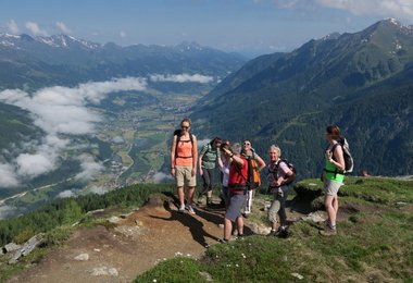 informative Wanderung am Graukogel unter der Führung von Dr. Thomas Sinnißbichler