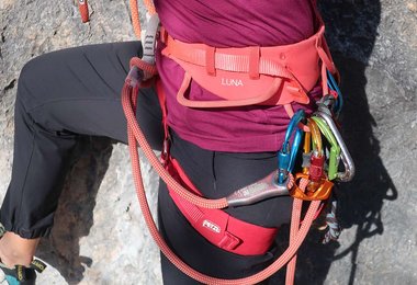 Der Luna Klettergurt von Petzl