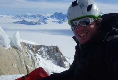 Marc Andre Leclerc am Gifpel des Torre Standhardt, Bild: Lerclerc