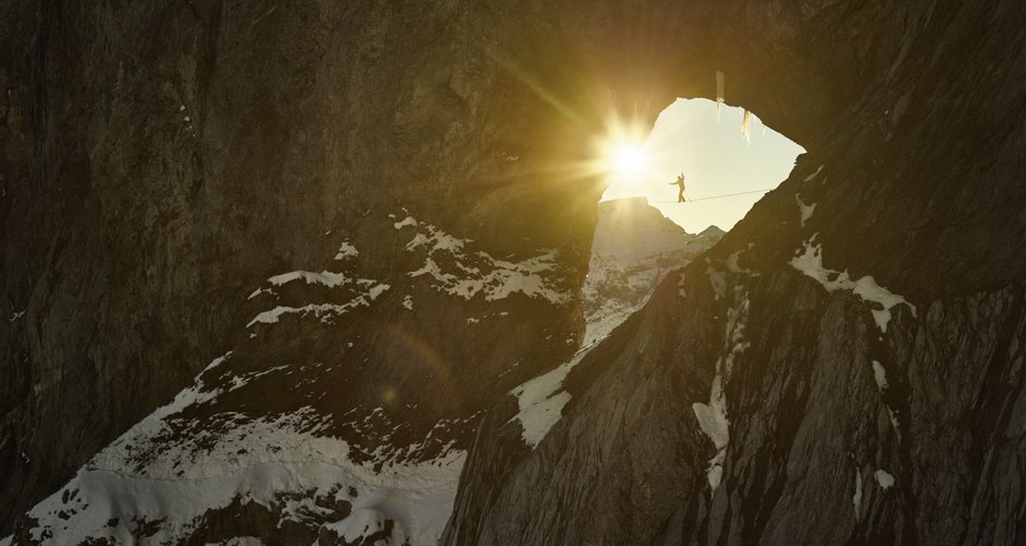Stephan Siegrist im Martinsloch (c) Stefan Schlumpf