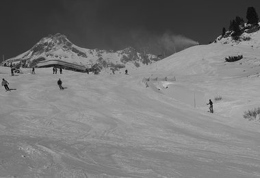 Kollision auf Skipiste - Tourengeher tot