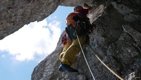 12. Seillänge von Die Belagerung der Gralsburg - Stangenwand