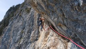 Die Hangelschuppe in der 3ten Seillänge - Geheimrisse - Pölven