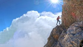 Die Ecke an der letzten Felsstufe der Ferrata degli Alleghesi - Civetta Überschreitung