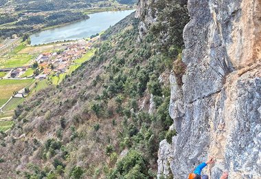 Eine neue Tour an der Rupe di Santa Massenza - natürlich auch schon in der Plaisir Climbing Lago di Garda · Arco App