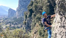 Beginn der Querung in der 3. Seillänge - Gioia e Felicita an der Parete San Paolo