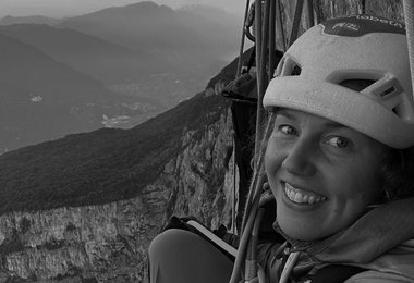 Laura Dahlmeier beim Klettern am Monte Brento