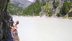 Eine der ersten Steilpassagen nach dem Parkplatz - Aletsch Klettersteig