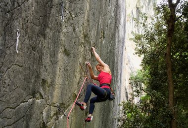 Angelika Rainer in Pungitopo, 8c+ (c) Marco Servalli 